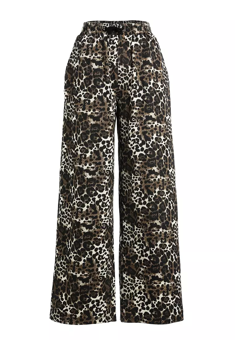 Jeans Kaki Lebar Motif Macan Tutul