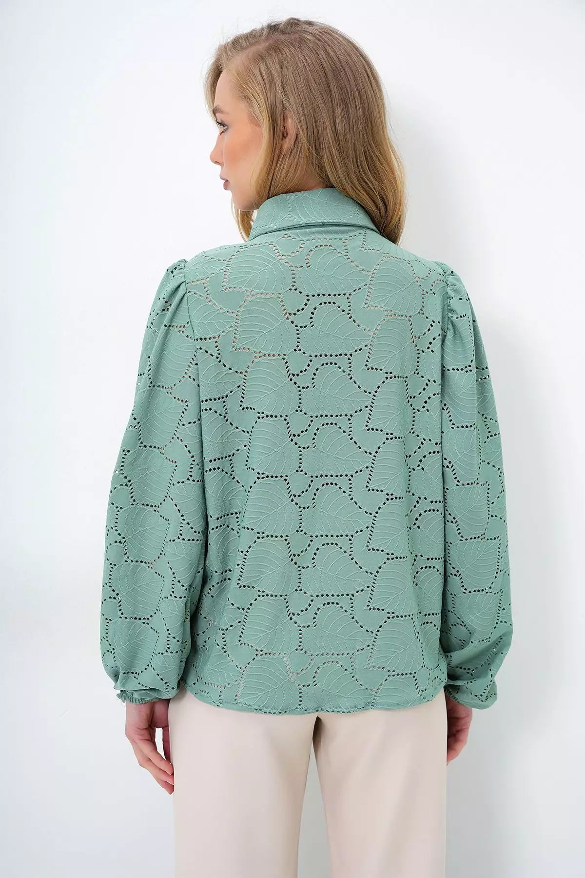 Women's Green Guipure Woven Premium Shirt Alc-X4366