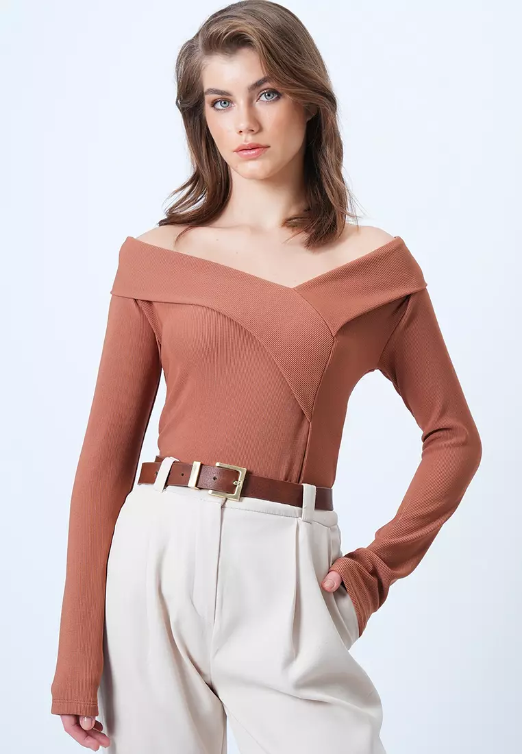 Wide Collar Blouse