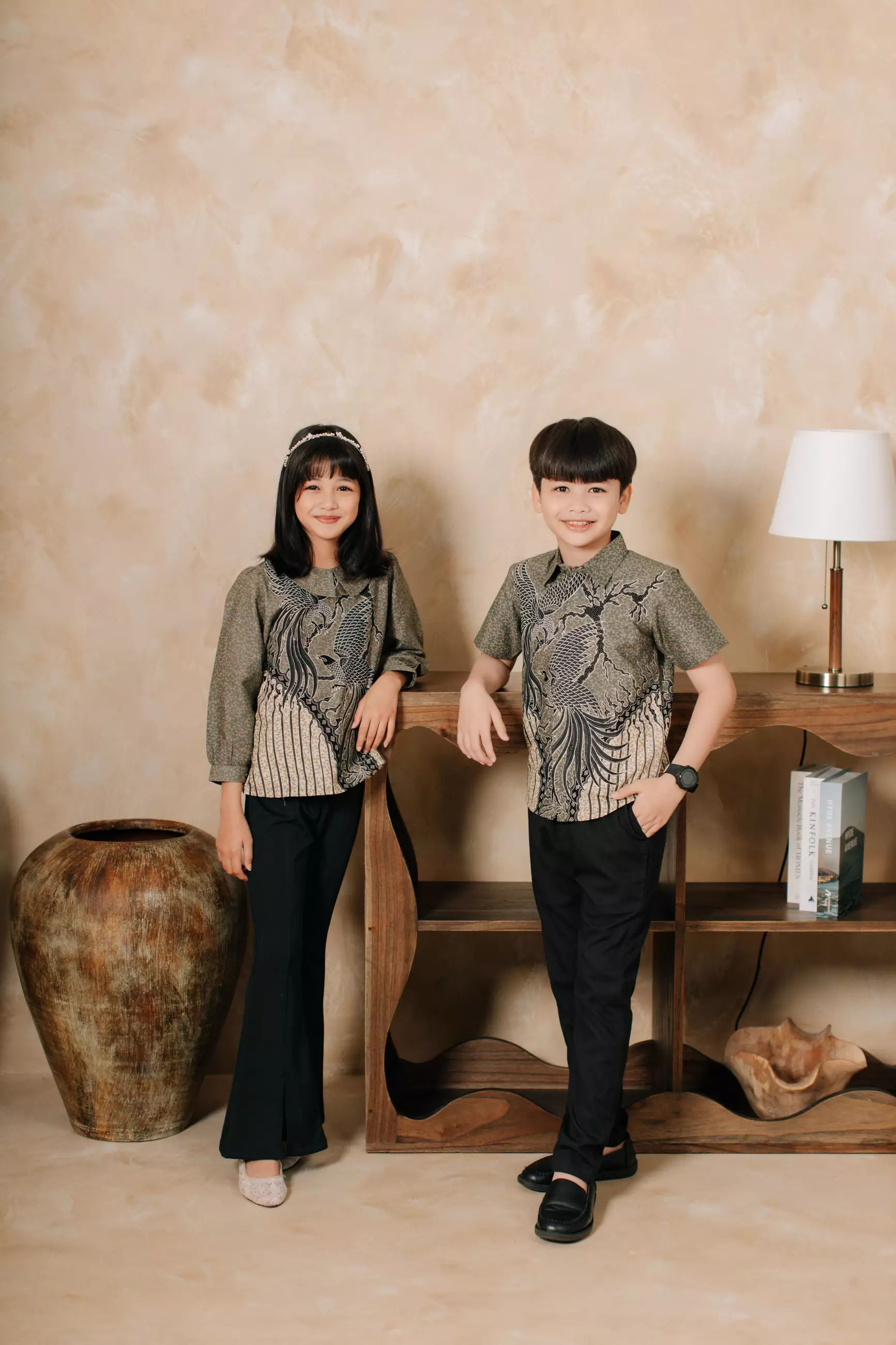 Atmara Grey Blouse Batik Anak Wanita Lengan Panjang Katun