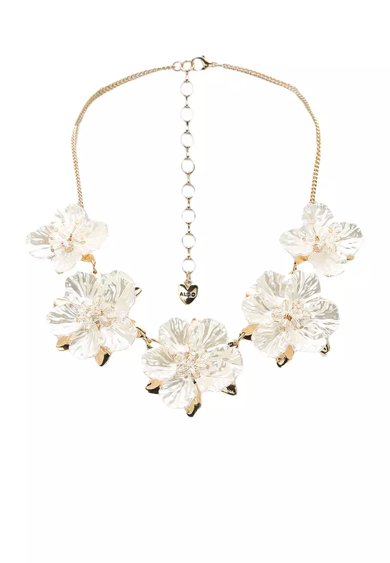White flower statement discount necklace