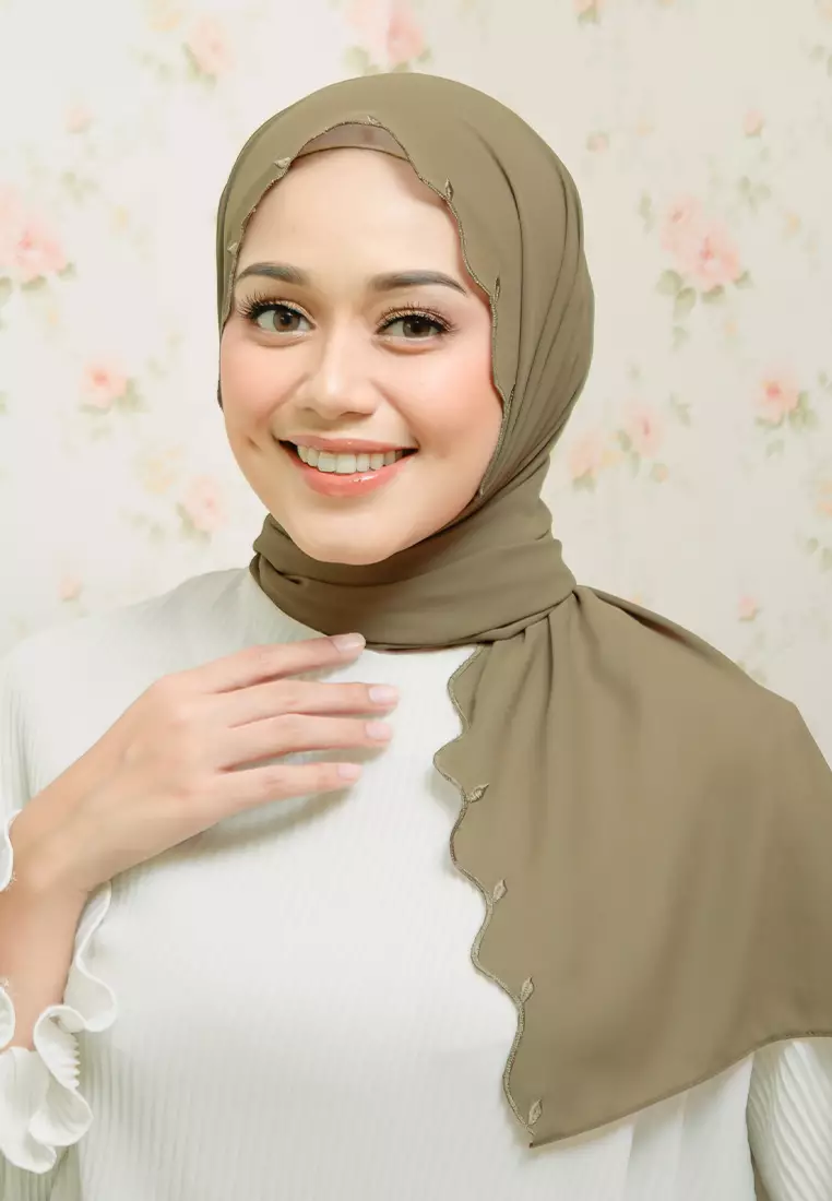 Jade Classic Shawl Natural