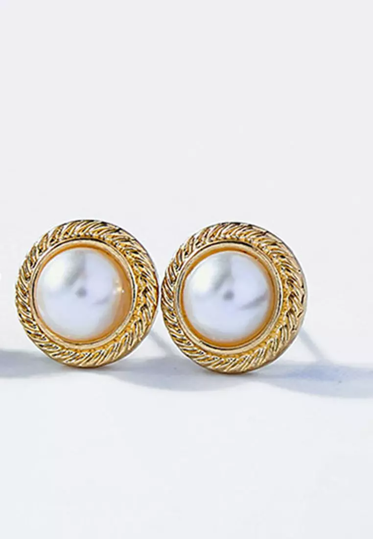 Round Pearl Earrings CA060334W