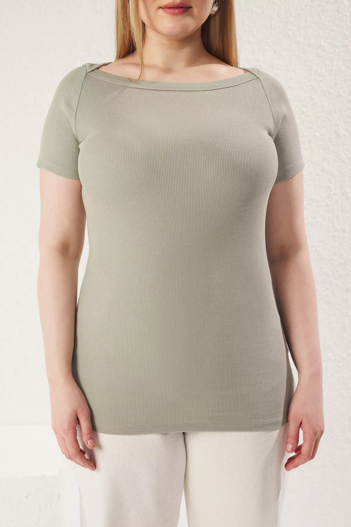 Plus Size Boat Neck Ribbed Top