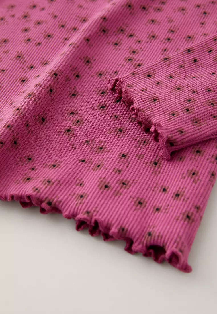 Ribbed Round Neck T-Shirt With Long Sleeves