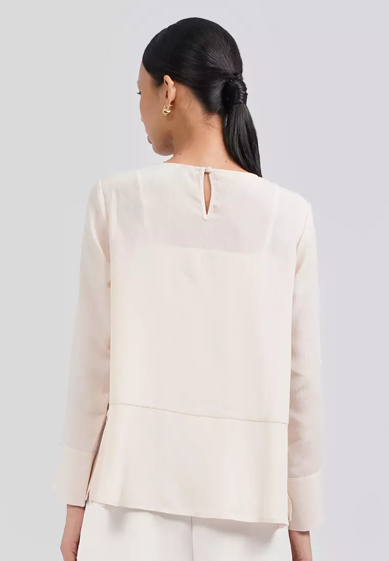 Round Neck Open Sleeve Blouse