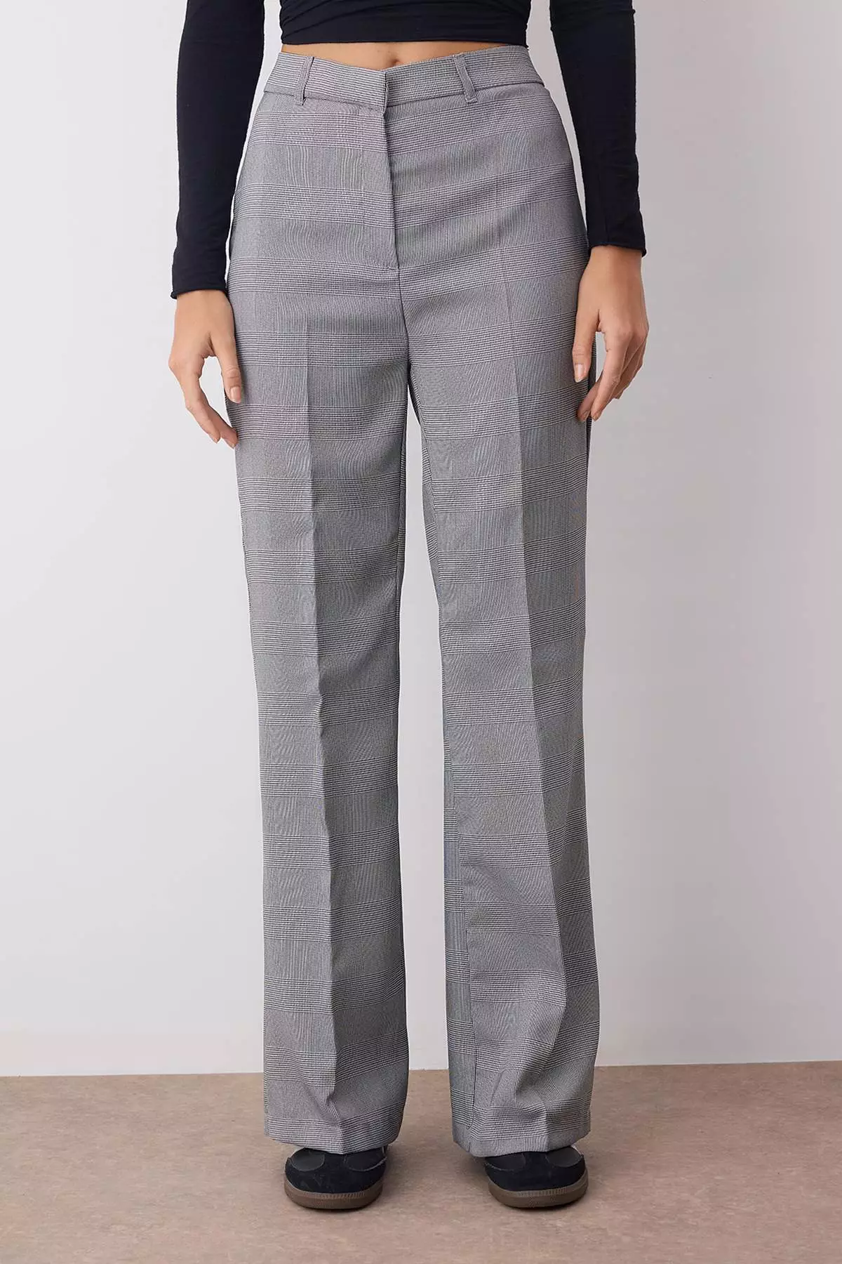 Gray Plaid Flare Fabric Trousers Twoaw26Pl00067