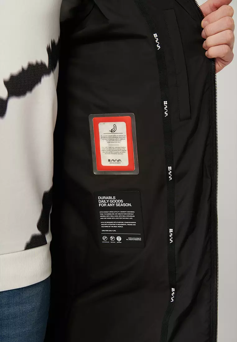 Men's Black Goose Down Water Repellent Windproof Hooded Long Puffer Coat A32Y6021