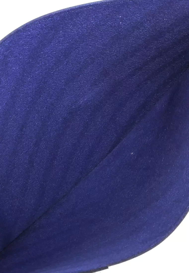 Simple Slim Ipad Case 13