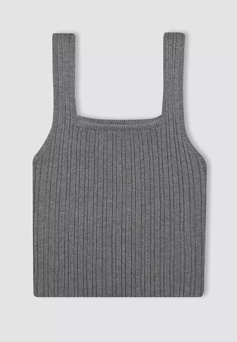 Fitted Crop Tank Top