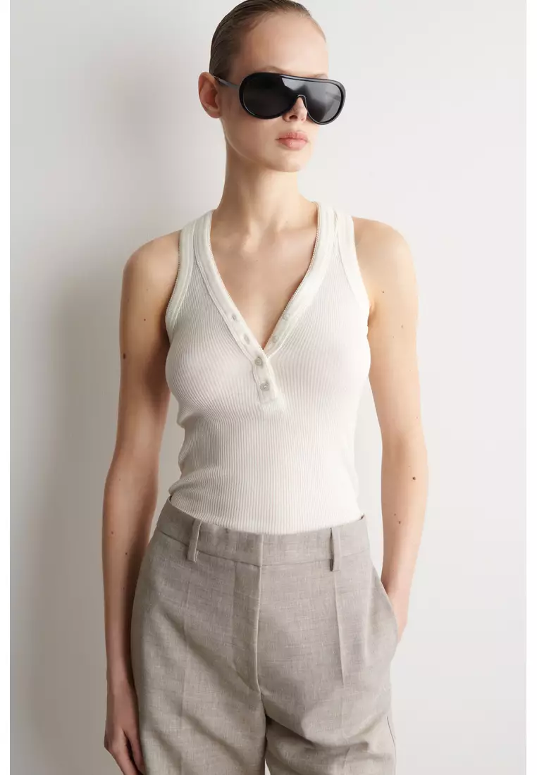 TAILORED LINEN SHORTS