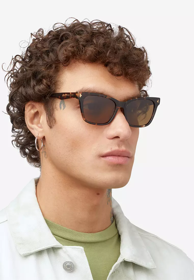 HAWKERS POLARIZED Carey Olive MAZE Sunglasses for Men and Women, Unisex. UV400 Protection. Official Product designed in Spain