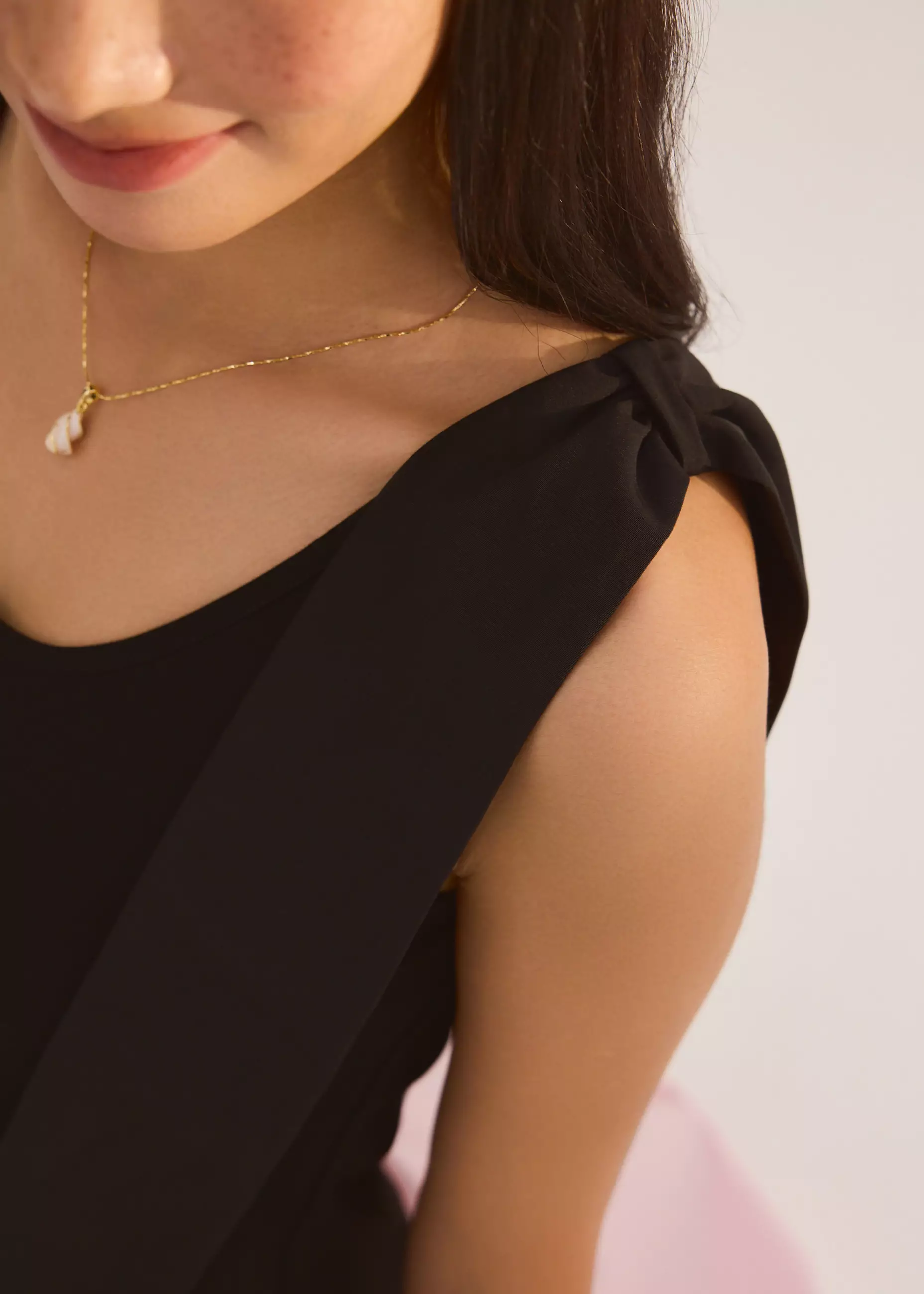 Atasan Wanita - Ribbon Tie Scoop Neck Fitted Top