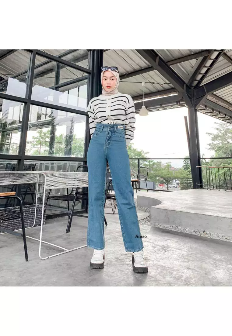 Ultra Highwaist Loose Jeans 228 LEVEL UP