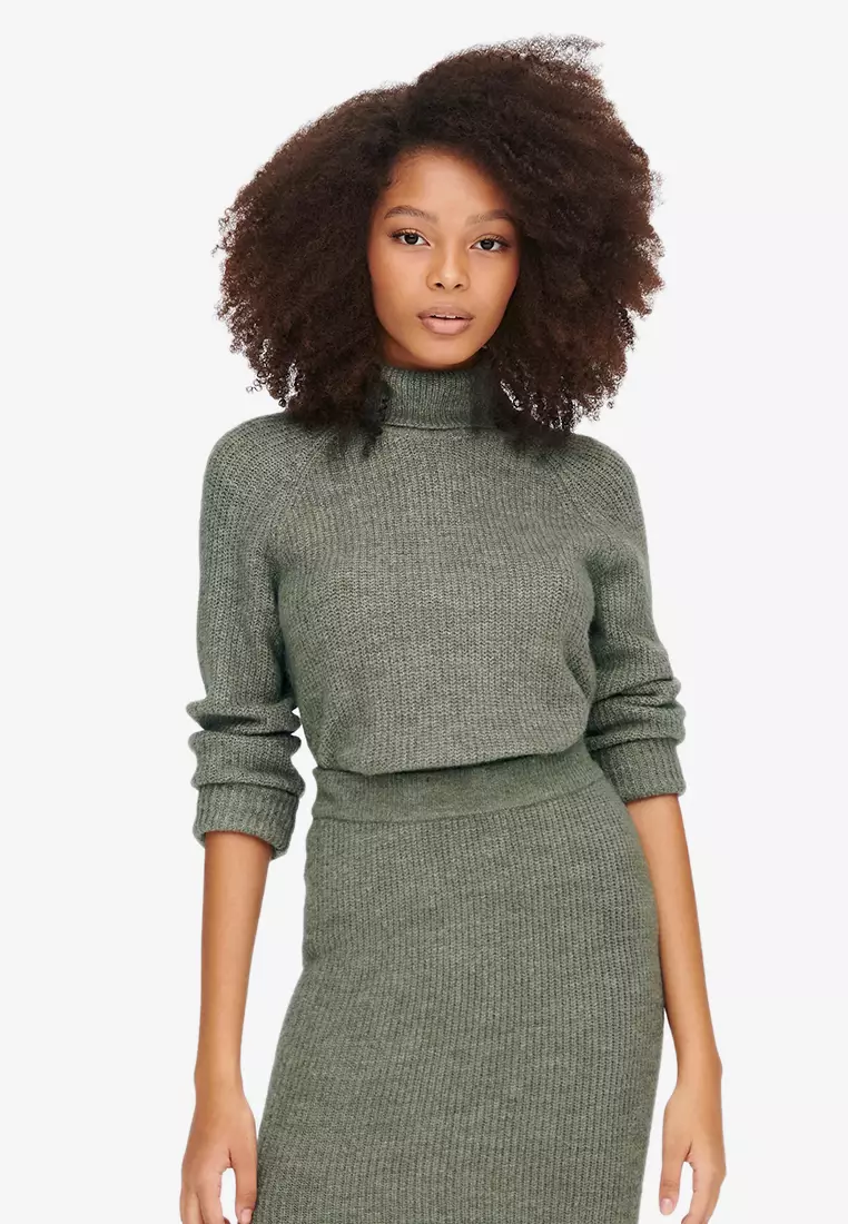 Long on sale sleeve knitwear