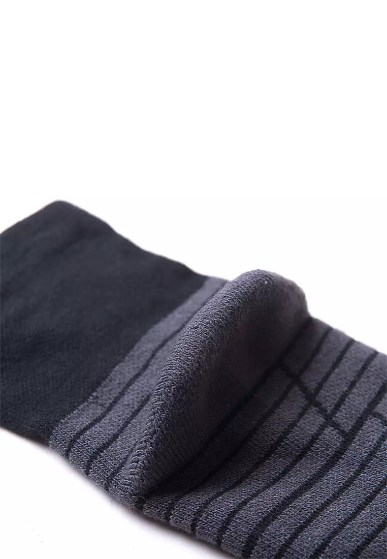 E4819 Sports Toe Socks