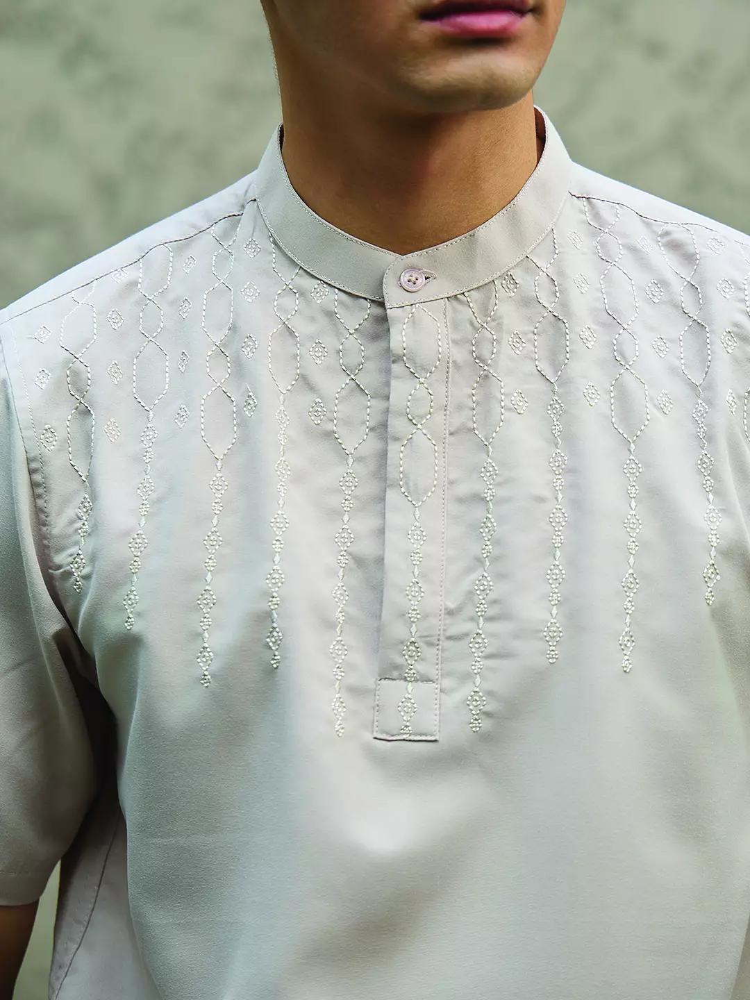 OXCON Kemeja koko Tangan Pendek Bordir Baiq Cream