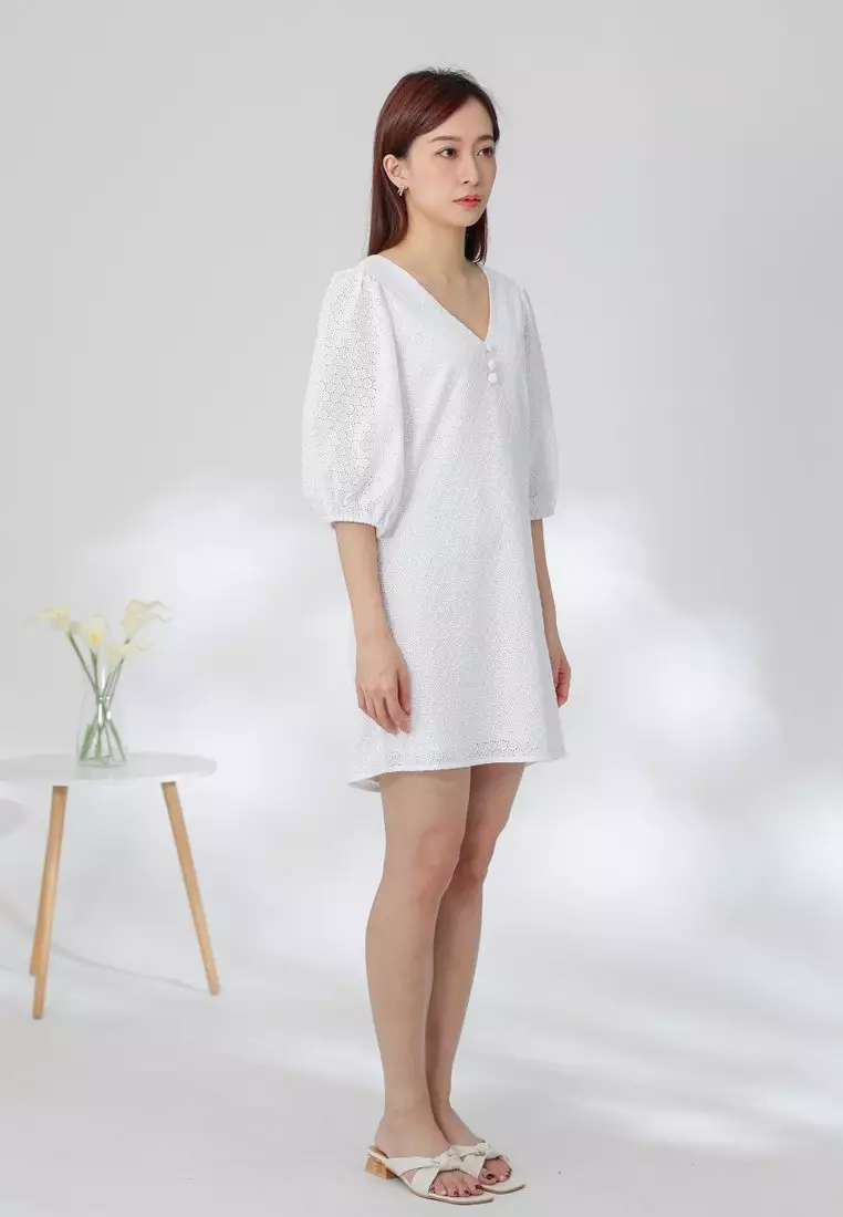 White company hot sale white dress