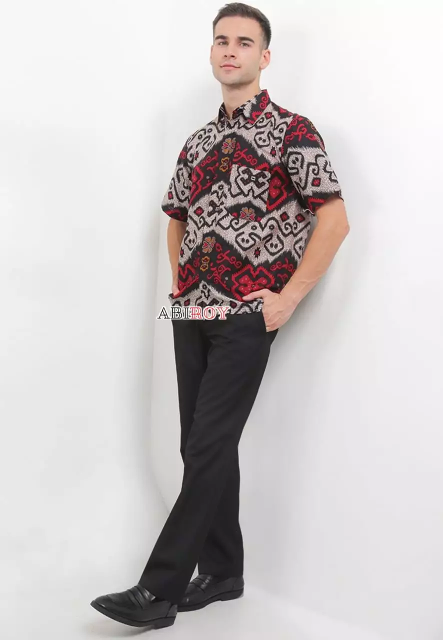 Songtrawira Maron Kemeja Batik Pria Premium Slimfit Lengan Pendek NLN