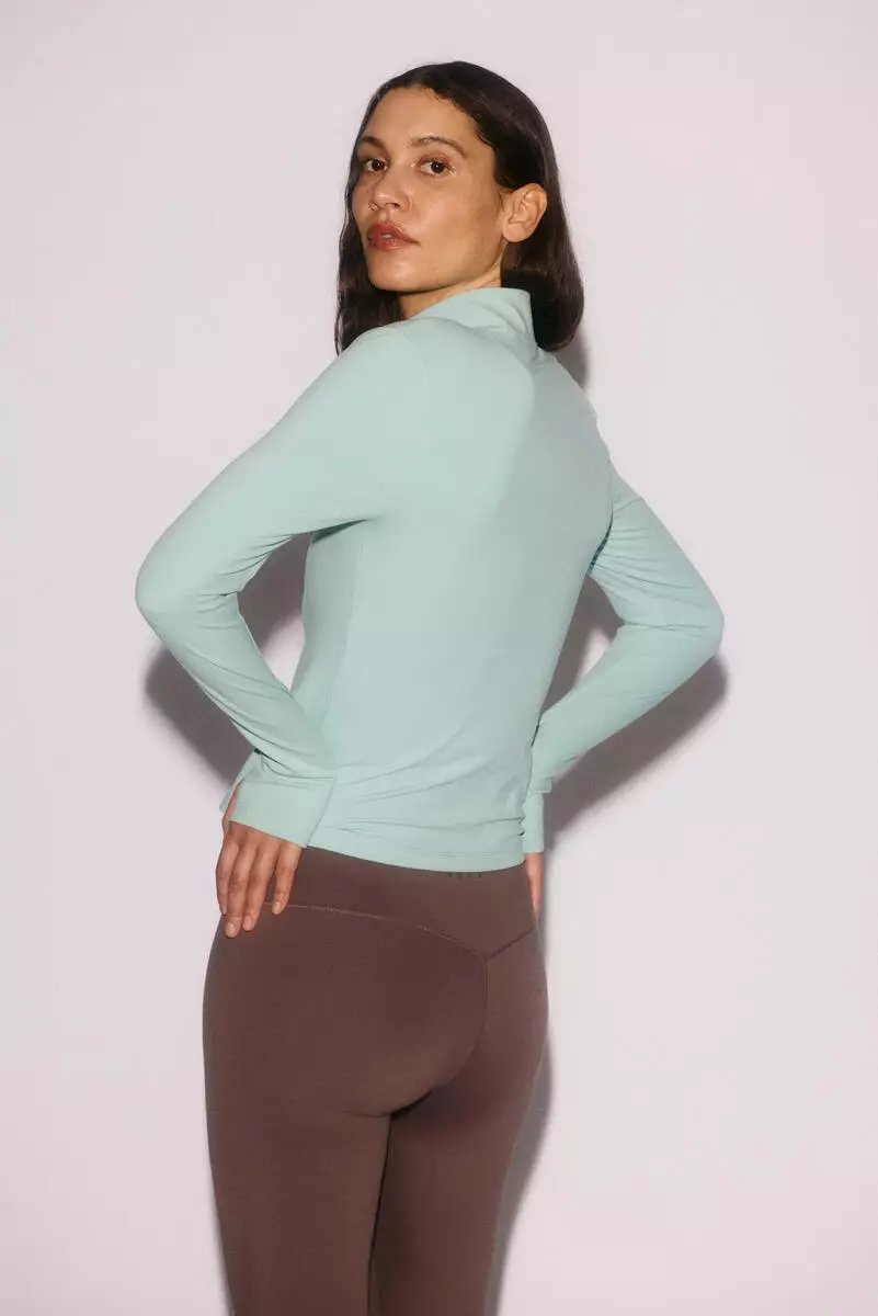 Zip-through sports jacket with SoftMove™
