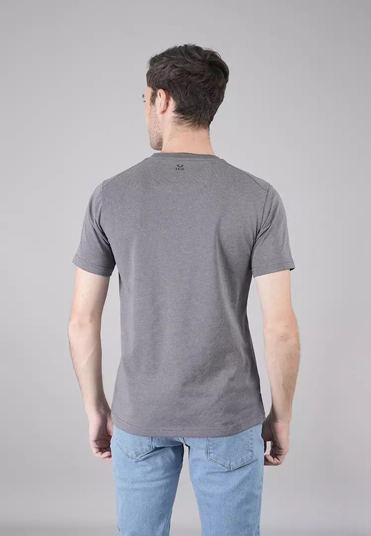 LGS - Kaos Casual Pria - Lengan Pendek - Motif Sablon - Warna Abu-Abu Muda - JTS.322.S3148F.01.C