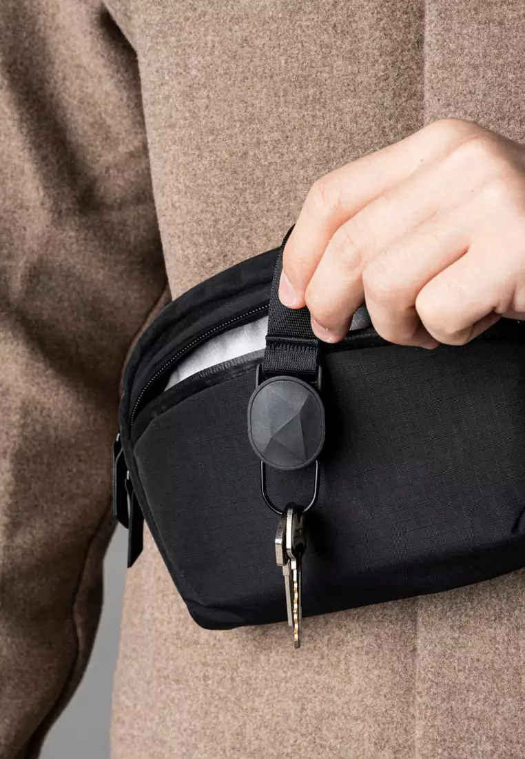 Alpaka Flight Sling 1L - Axoflux Black