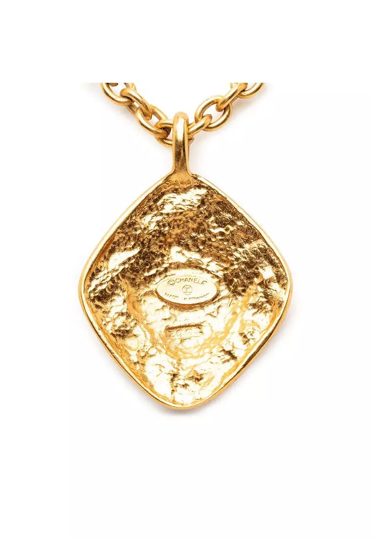 Pre-Loved Chanel Cc Gold Plated Rhombus Medallion Pendant Necklace
