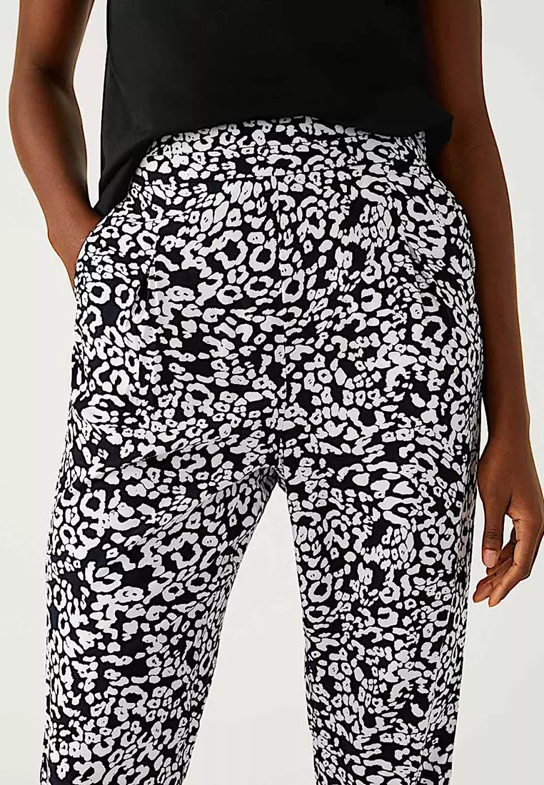 Printed Pleat Front Tapered Trousers