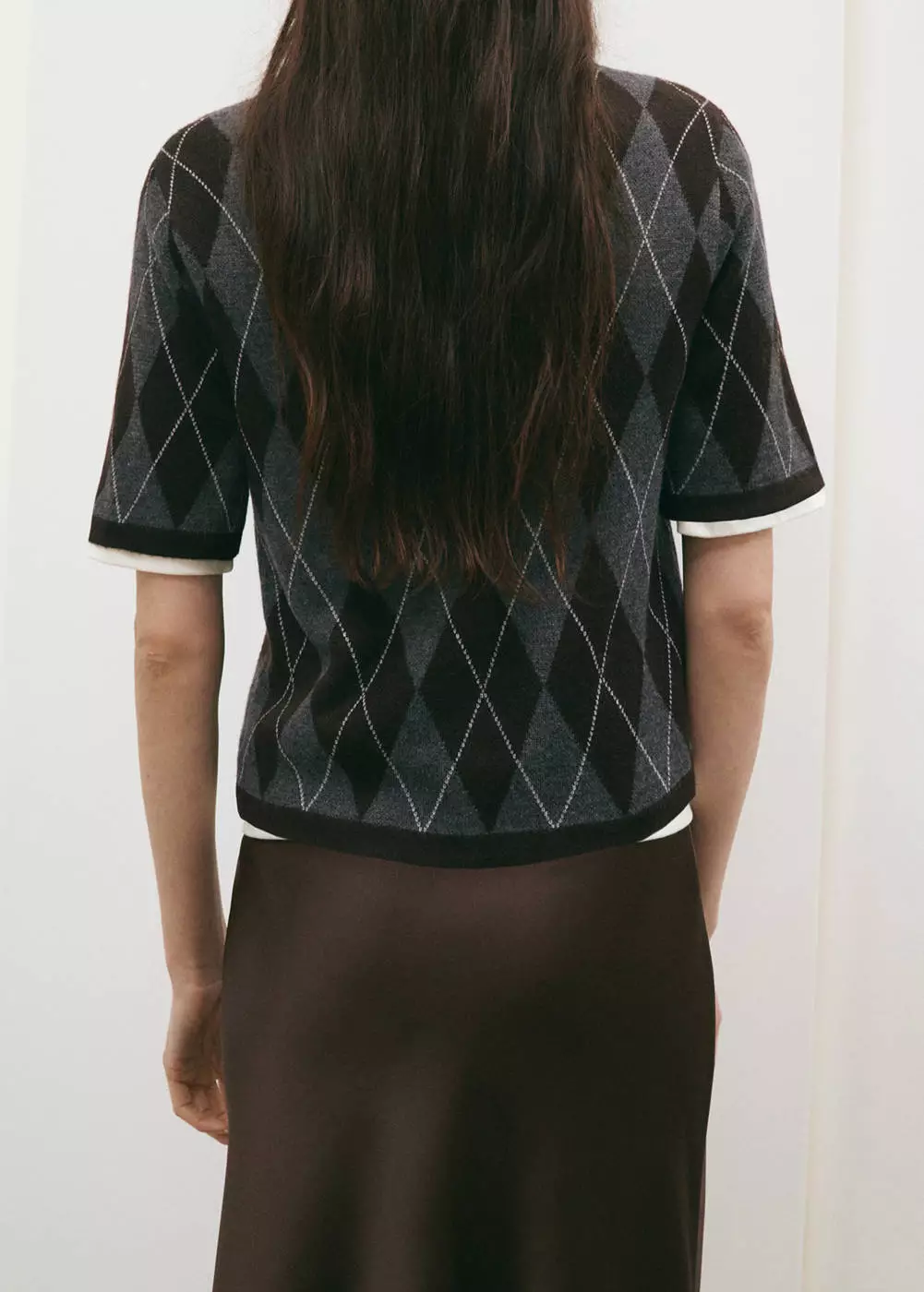 Sweater berlengan pendek motif berlian