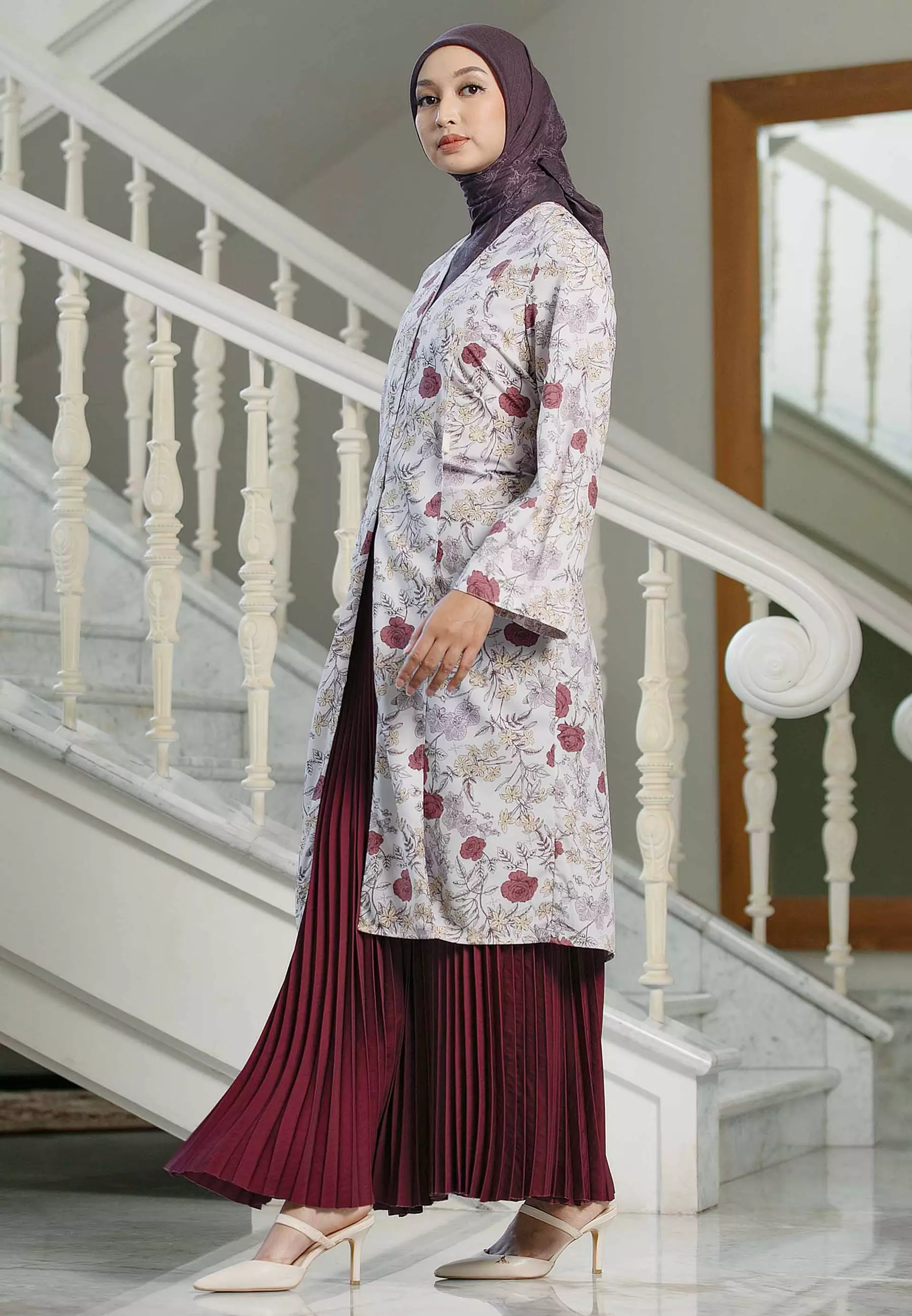 HijabChic Jelita Red Tunic - Tunik Katun Motif Bunga Tali Samping Slimfit Elegan