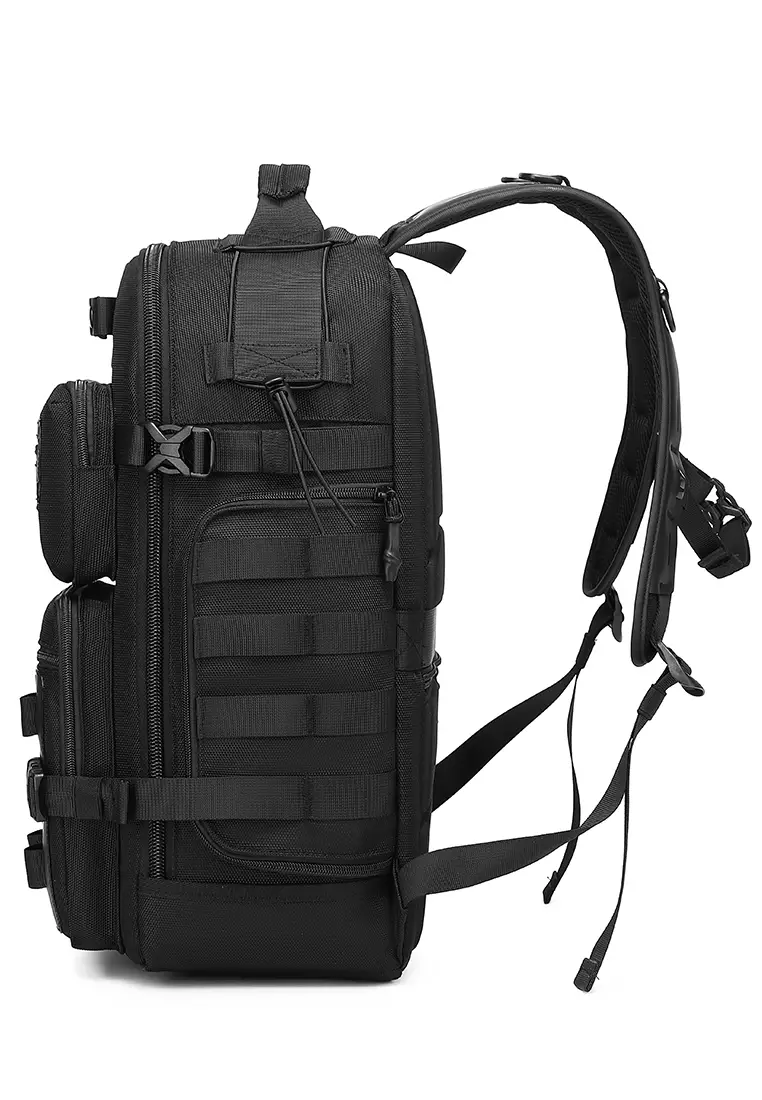 多功能戰術背包
