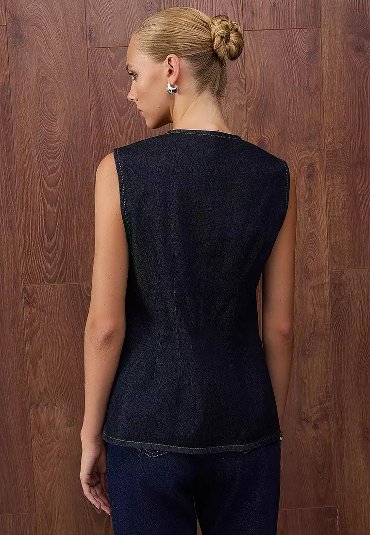 Button Detailed Fitted Denim Vest