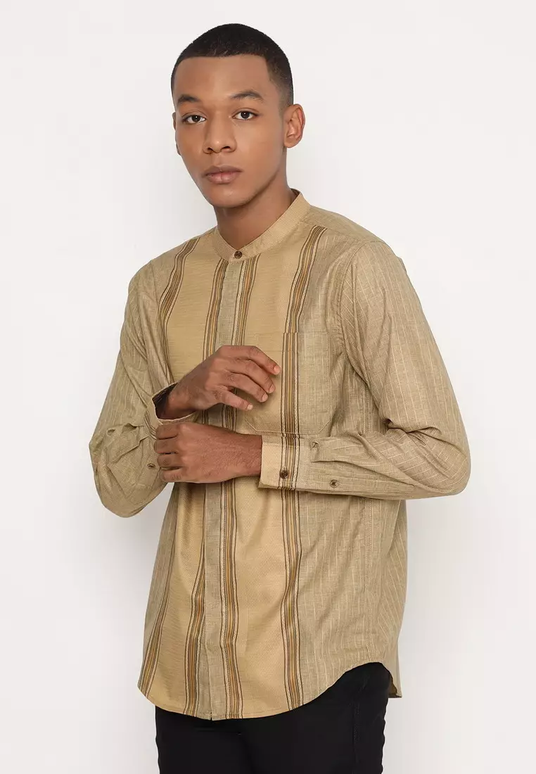 RBJ Kemeja Koko Border Coklat Muda Regular Fit Lengan Panjang Pria