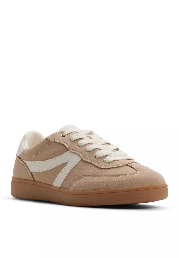 Solae Low-Top Sneakers