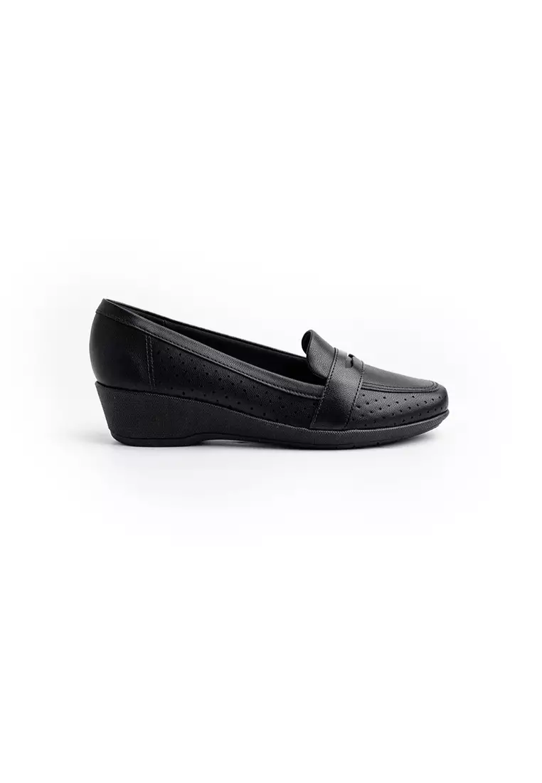 Discount on Piccadilly  shoes - SKU: Women's Vina Wedge Shoes