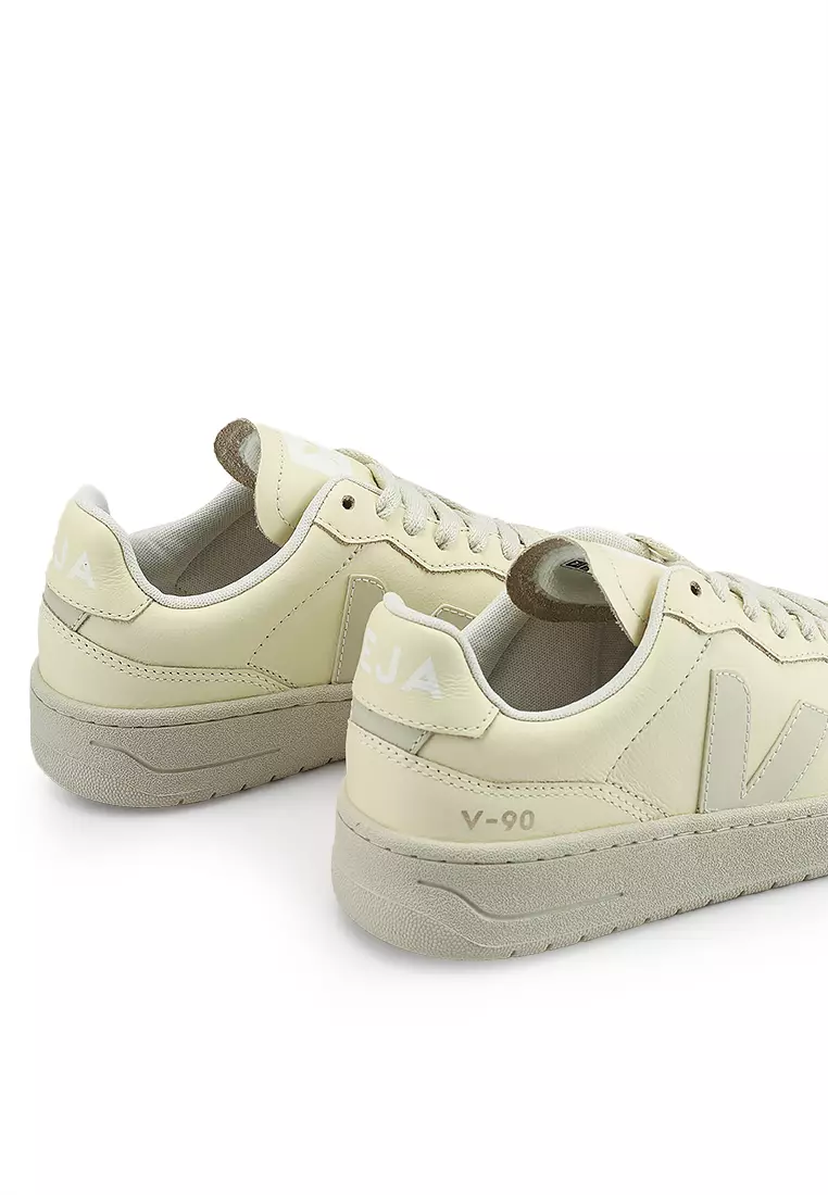 【関税&送料込】Veja V-90 O.T. Leather Sneakers Veja Mens V-90 O.T. Leather Sneakers - White/Cream - Due West