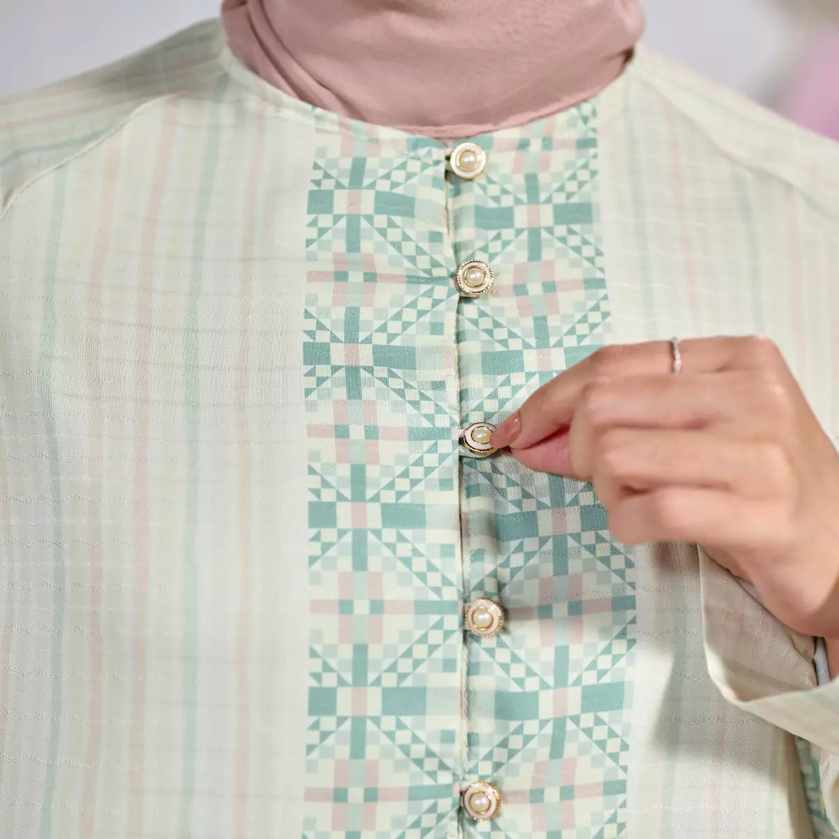 [Raya Collection] ZM Zaskia Mecca - Bayani Gamis Wanita Cream - Jejak Teduh Huta - Koleksi Ramadhan Series