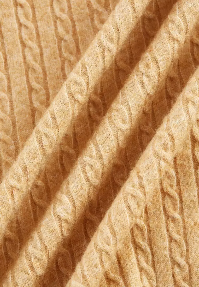 G2000 Cable Cropped Cardigan