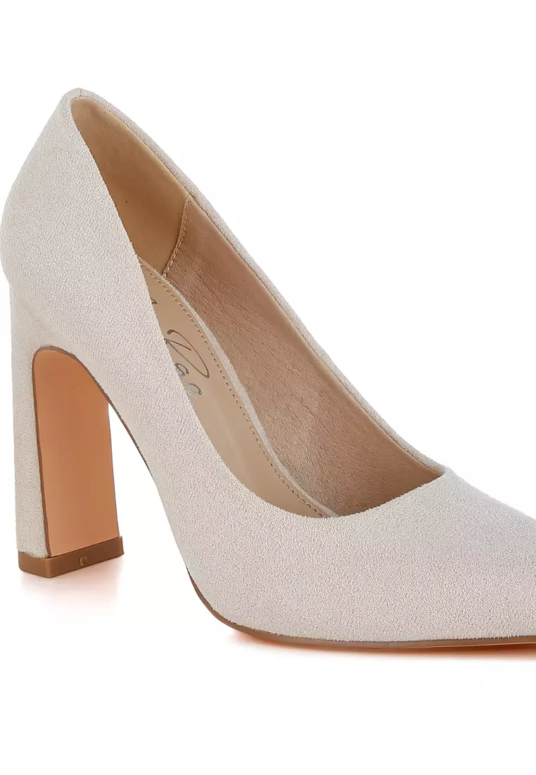 Slim Block Heel Pumps in Beige