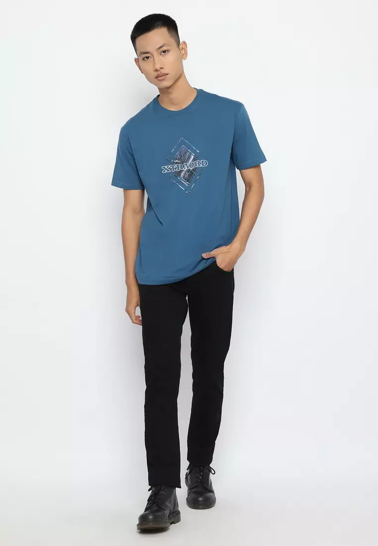 XTRAORDINARY (XO) T-Shirt Cotton Combed Sablon Discharge Pria 2073290191