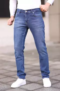 Medium Blue