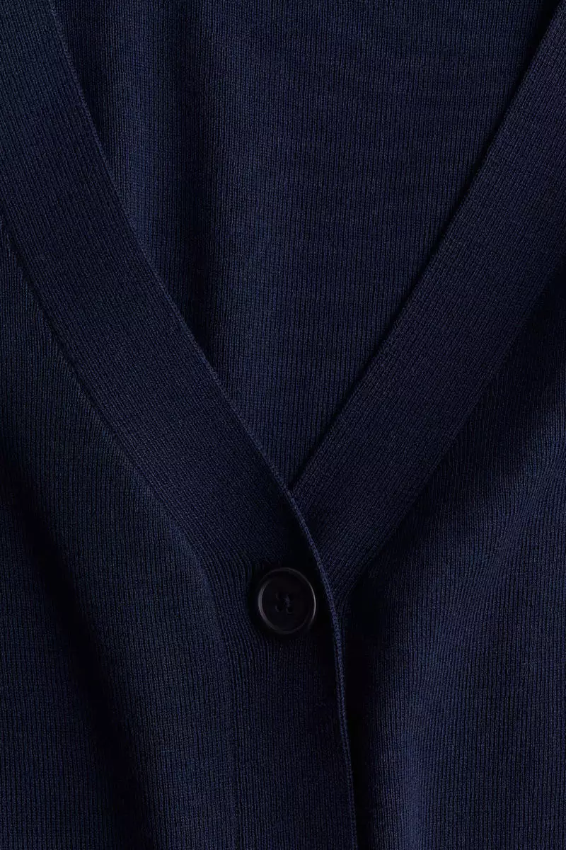 Fine-knit cardigan
