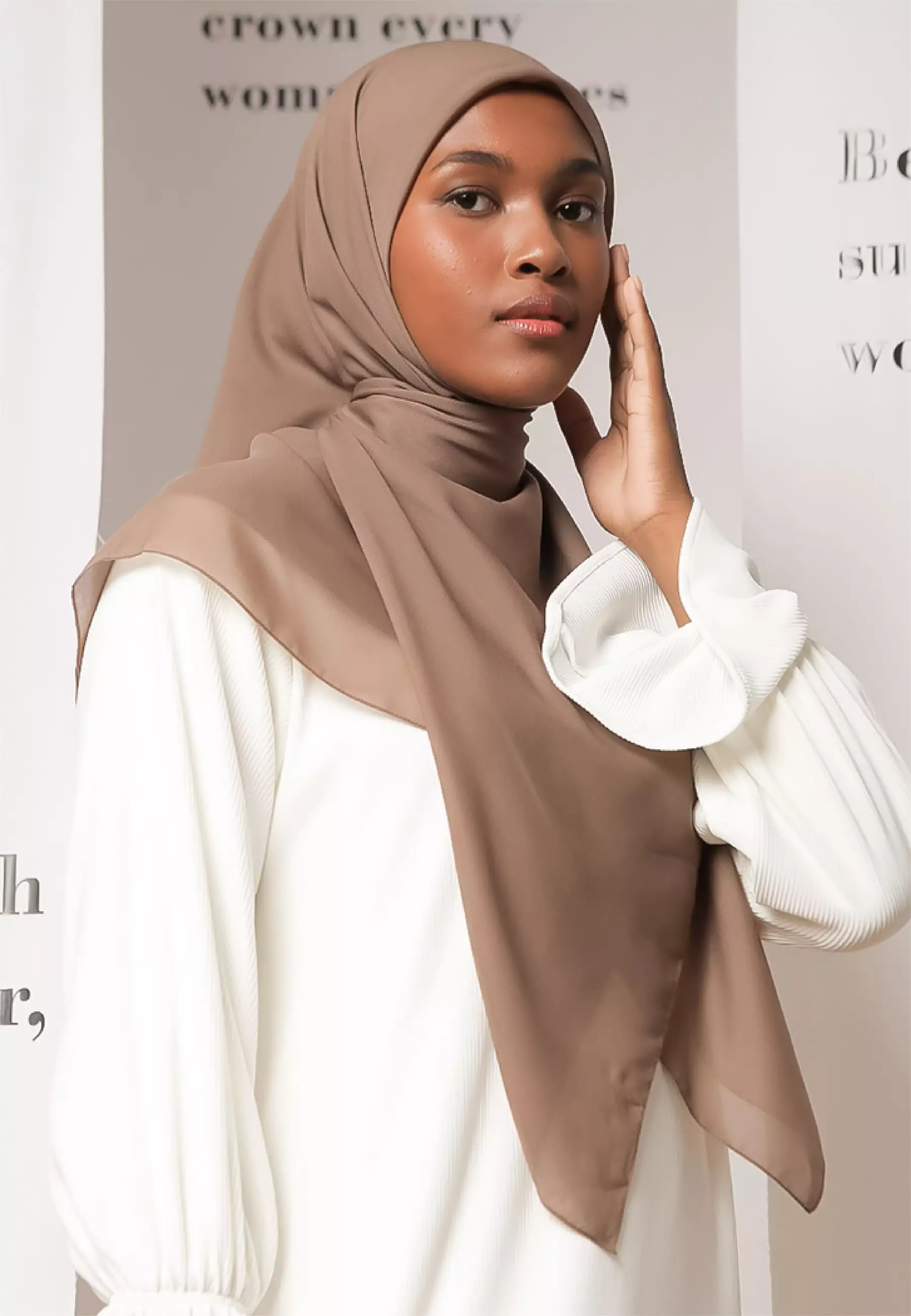 Polly Cotton Square Syari Dark Brown (Hijab Segiempat Bella Square)