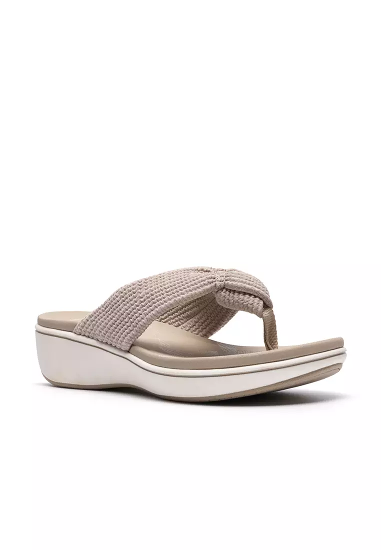 Womens Brinkley Rae Ern Wedges - Sand