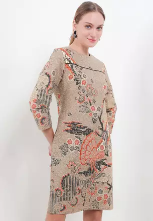 sachin and babi light blue dress Rekomendasi Model Tunik Batik untuk Pesta main image 0