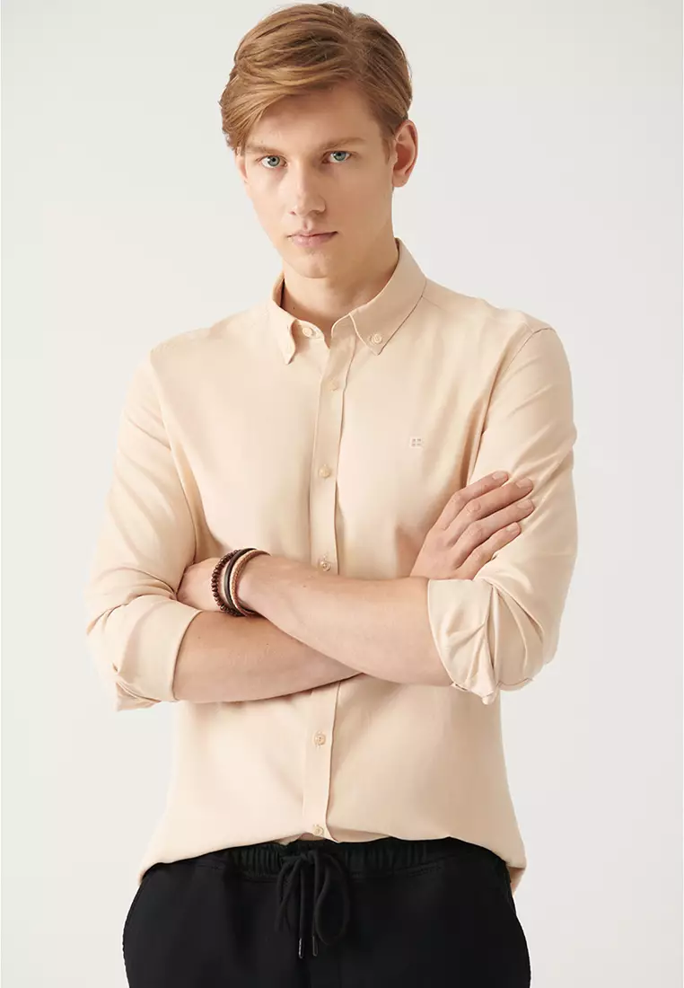 Long Sleeves Collared Shirt