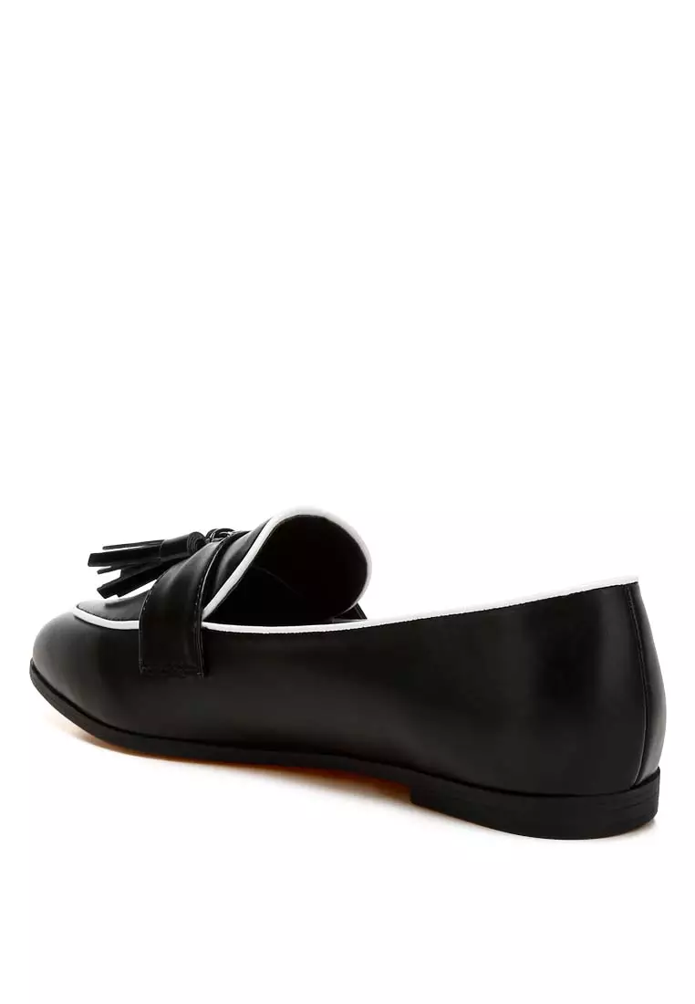 Sepatu Rumbai Warna Ganda dalam Warna Hitam