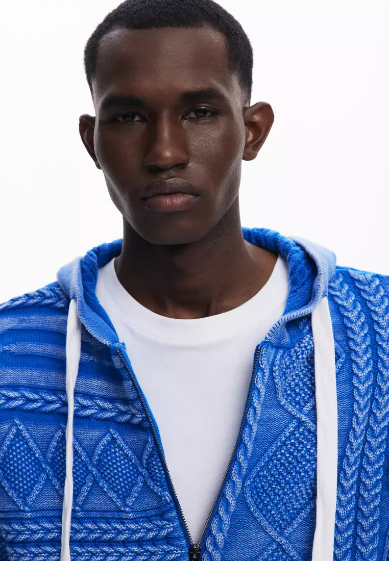 Zipper sweater with braided design