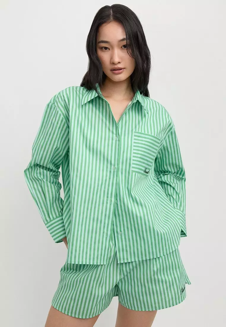 Striped Pattern Elastic Waist Band Shorts - Green