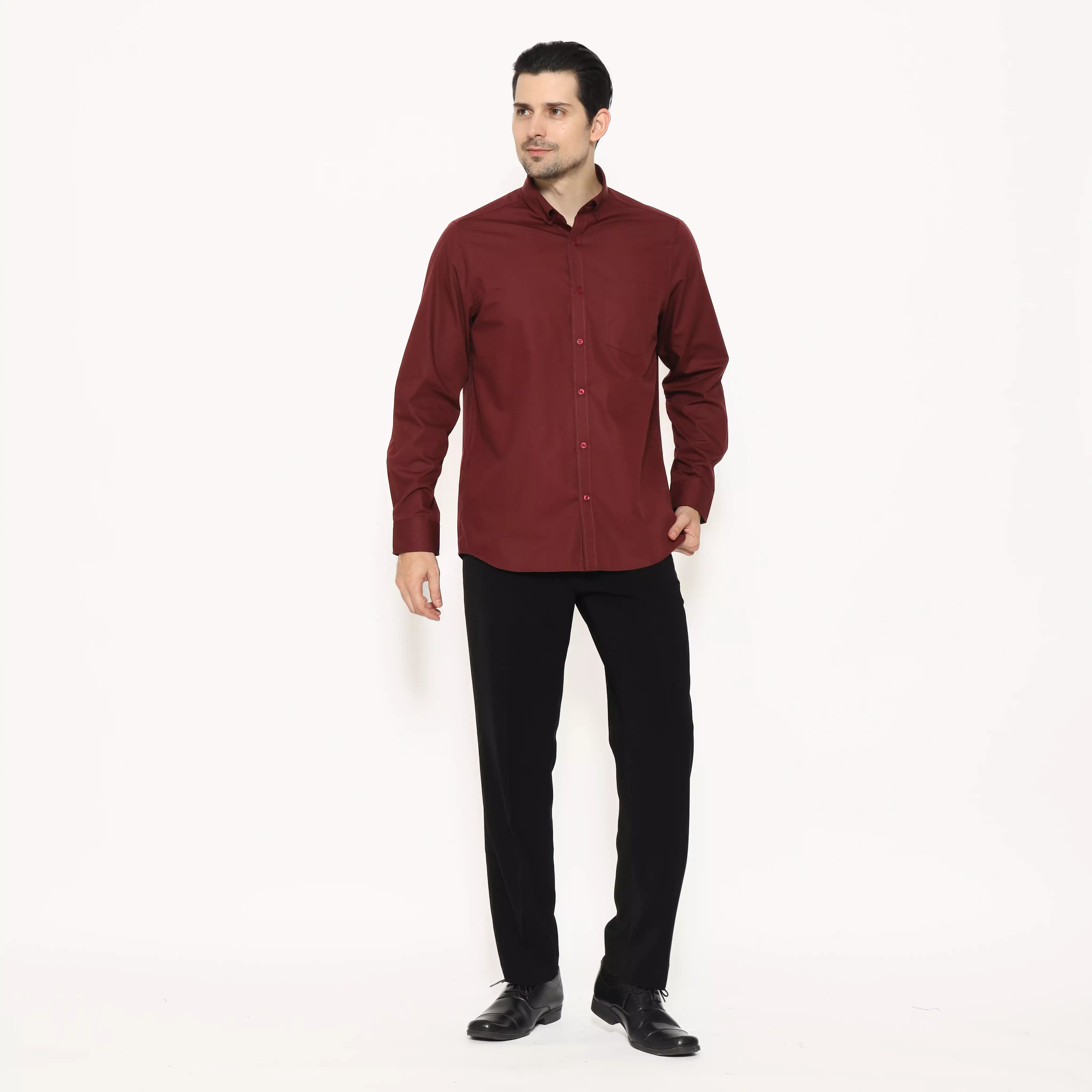 Lawell Kemeja Pria Lengan Panjang – DESMOND | Maroon | Regular Fit | Polyester Cotton Premium | Tekstur Tenun Halus Elegan